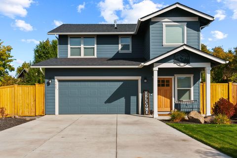 1667 SW Black Butte Court Redmond OR 97756