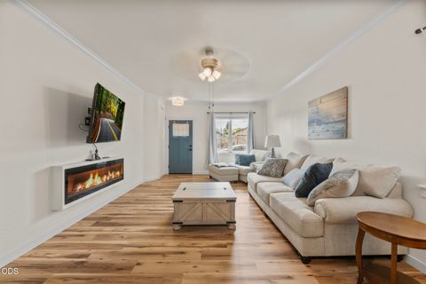 Tiny photo for 723 Dahl Place, Medford, OR 97501 (MLS # 220222818)