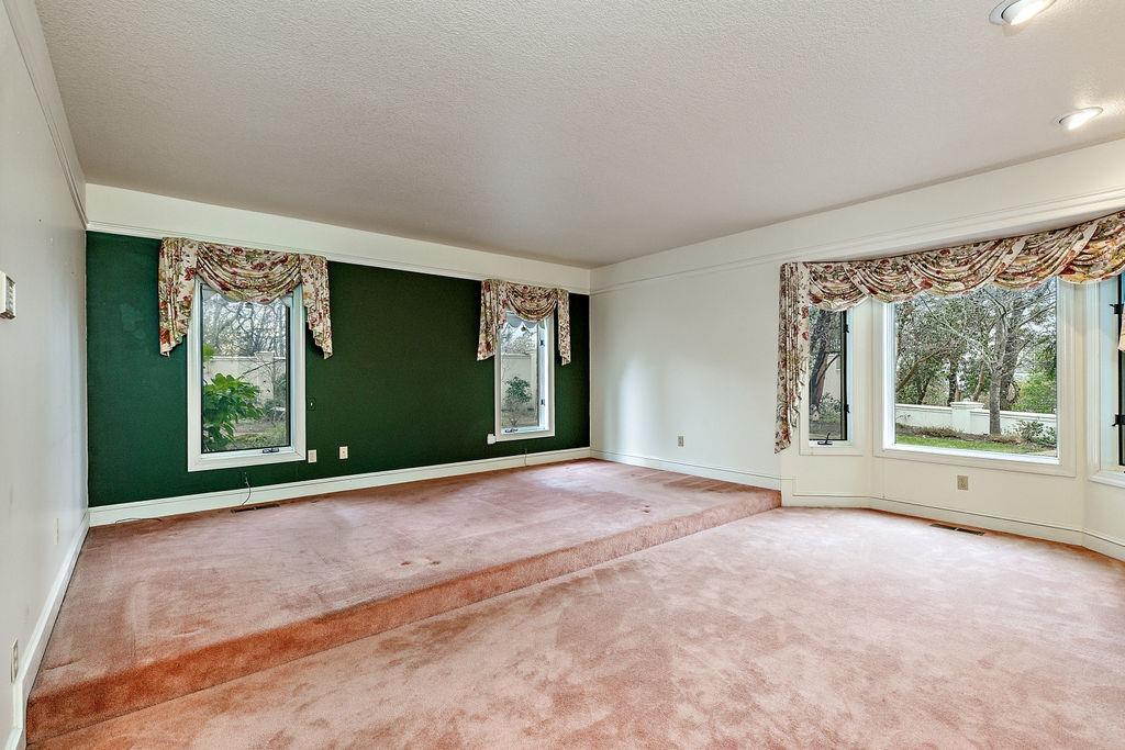 Sun Ridge Estates - Residential