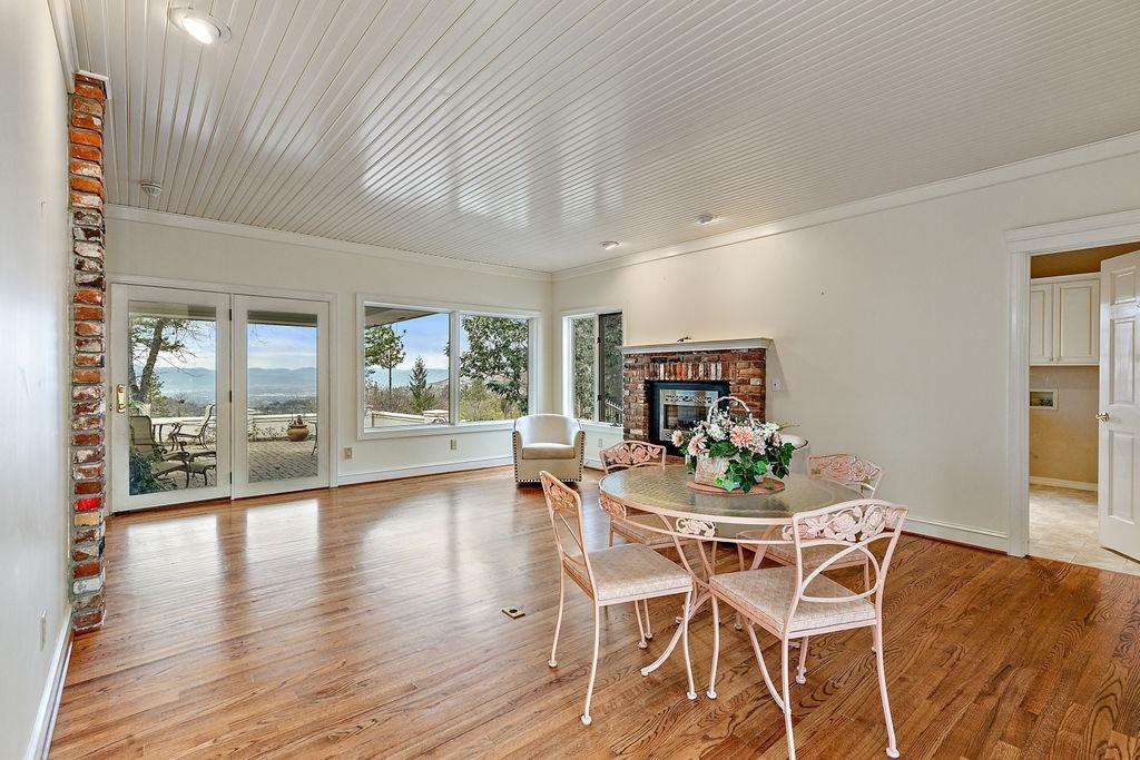 Sun Ridge Estates - Residential