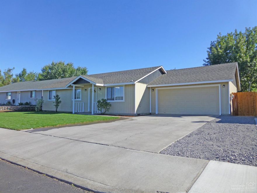 Newly retouched single level ranch style home with amazing landscaping and excellent privacy. This home features new carpet, linoleum, tile countertops, bathroom vanities, light fixtures, ceiling fans, roof, & brand new paint inside and out. The great room design is spacious & the oversized/heated garage has a generous work space. Outside you will find a brand new back deck and the entire lot is perfectly landscaped with all plants/grass on automated irrigation systems & comes equipped w/ all appliances!