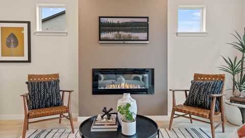 Tiny photo for 21704 SE Stromboli Lane, Bend, OR 97702 (MLS # 220211633)