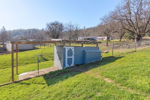 Tiny photo for 621 Sardine Creek Road, Gold Hill, OR 97525 (MLS # 220214999)