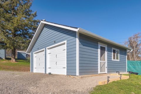 Tiny photo for 621 Sardine Creek Road, Gold Hill, OR 97525 (MLS # 220214999)