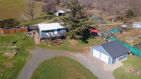 Tiny photo for 621 Sardine Creek Road, Gold Hill, OR 97525 (MLS # 220214999)