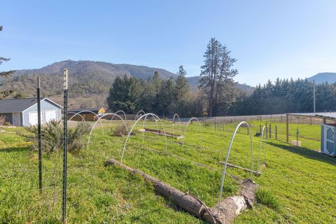 Tiny photo for 621 Sardine Creek Road, Gold Hill, OR 97525 (MLS # 220214999)