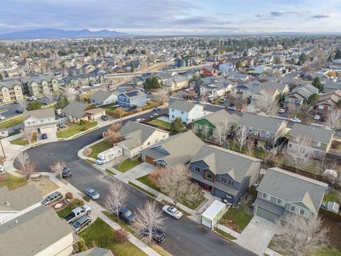 Tiny photo for 2834 SW Indian Place, Redmond, OR 97756 (MLS # 220212231)