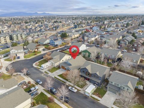 Tiny photo for 2834 SW Indian Place, Redmond, OR 97756 (MLS # 220212231)