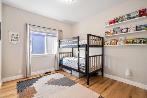 Tiny photo for 2834 SW Indian Place, Redmond, OR 97756 (MLS # 220212231)