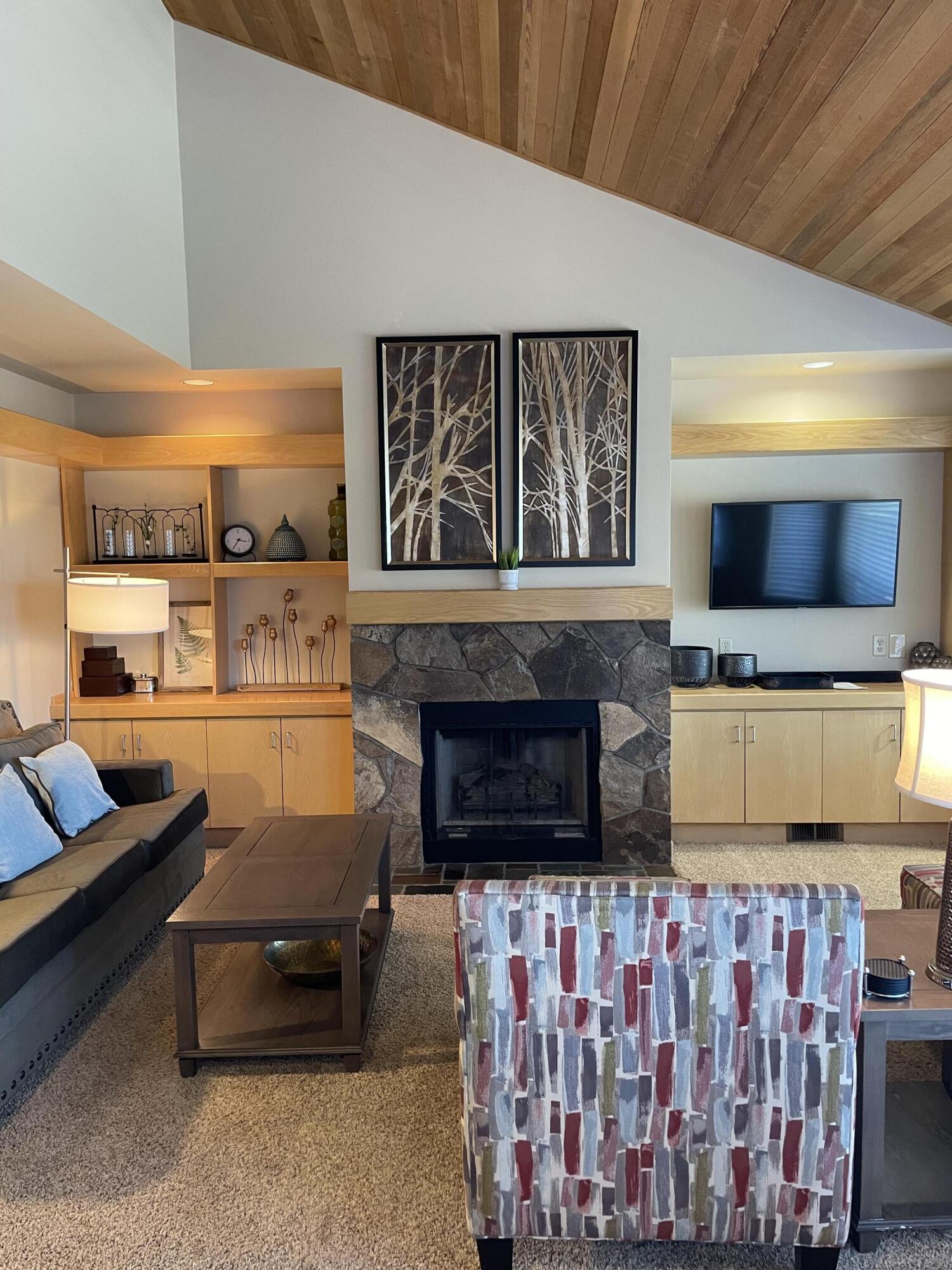 Eagle Crest - Residential