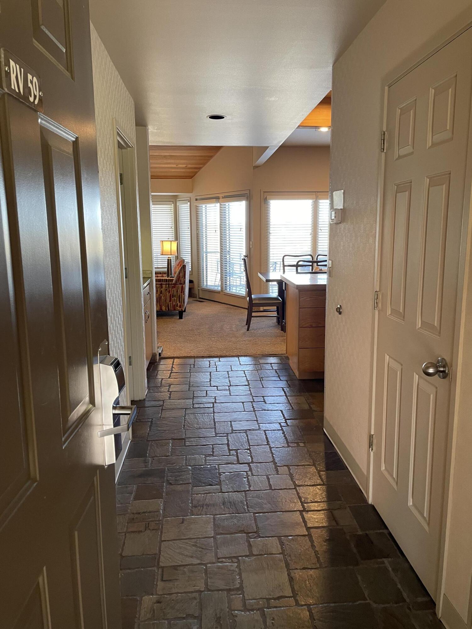 1830 Redtail Hawk Drive RV59J