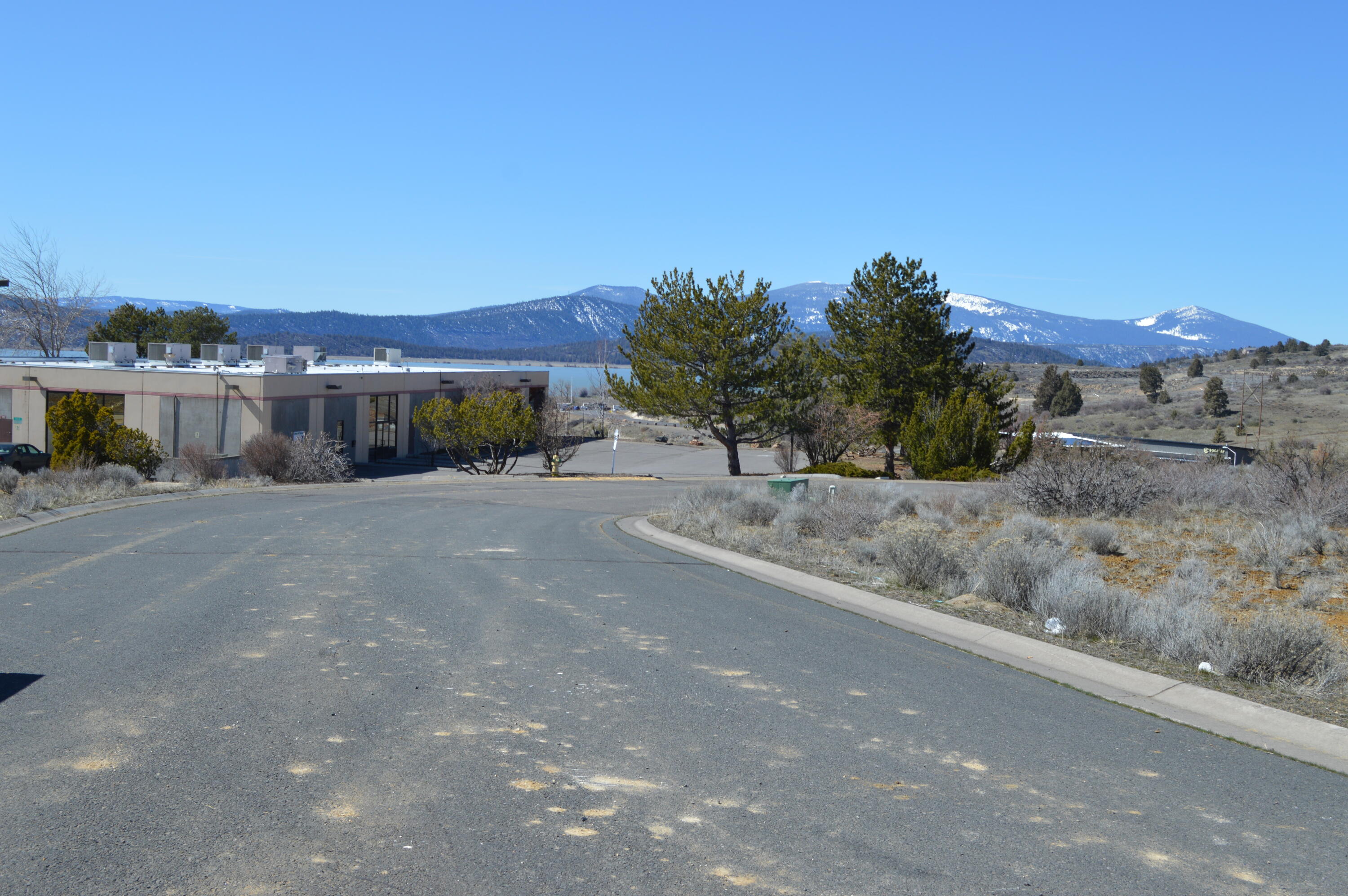 Klamath Falls -College Industrial Park - Commercial Sale