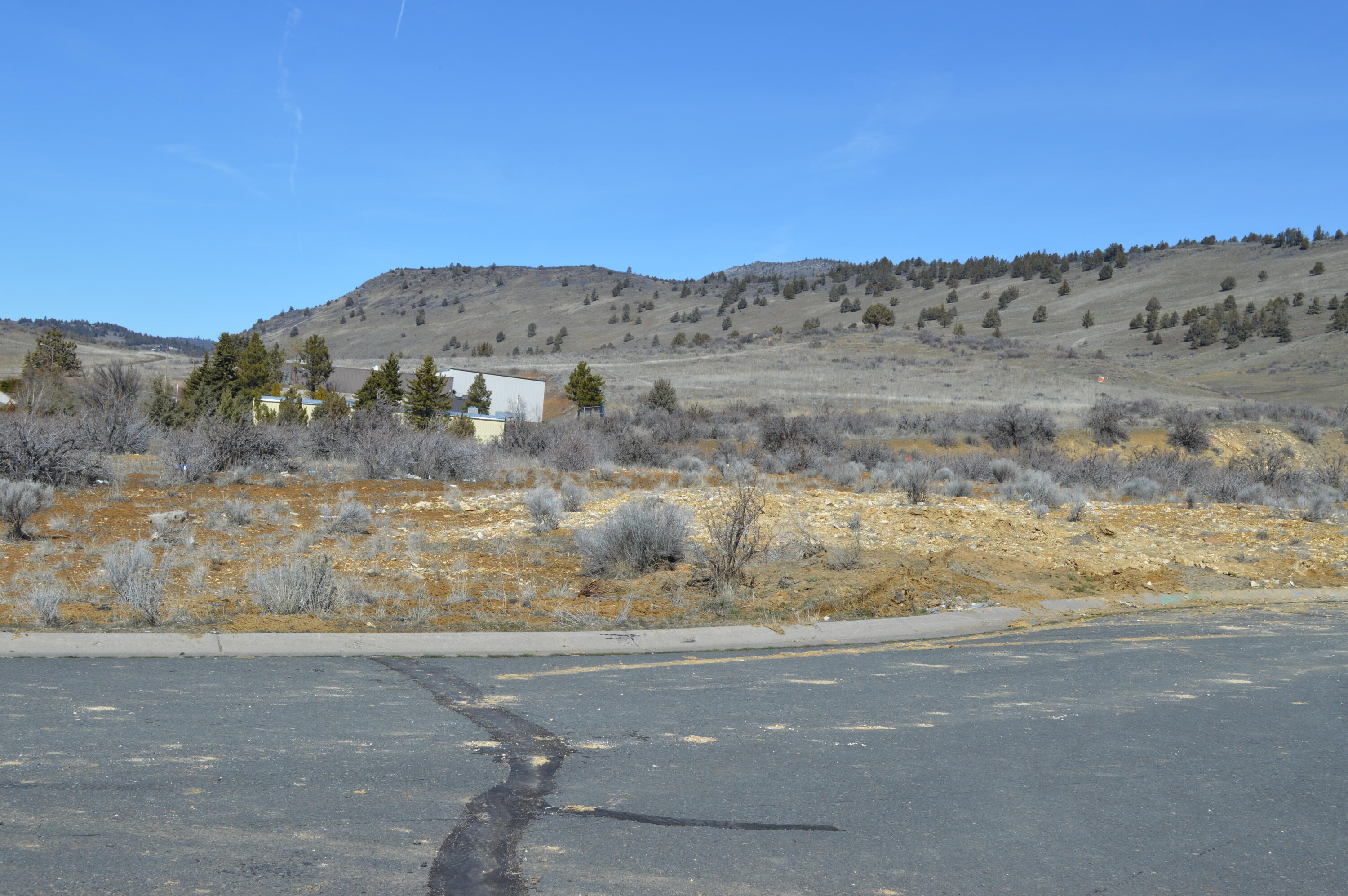 Klamath Falls -College Industrial Park - Commercial Sale