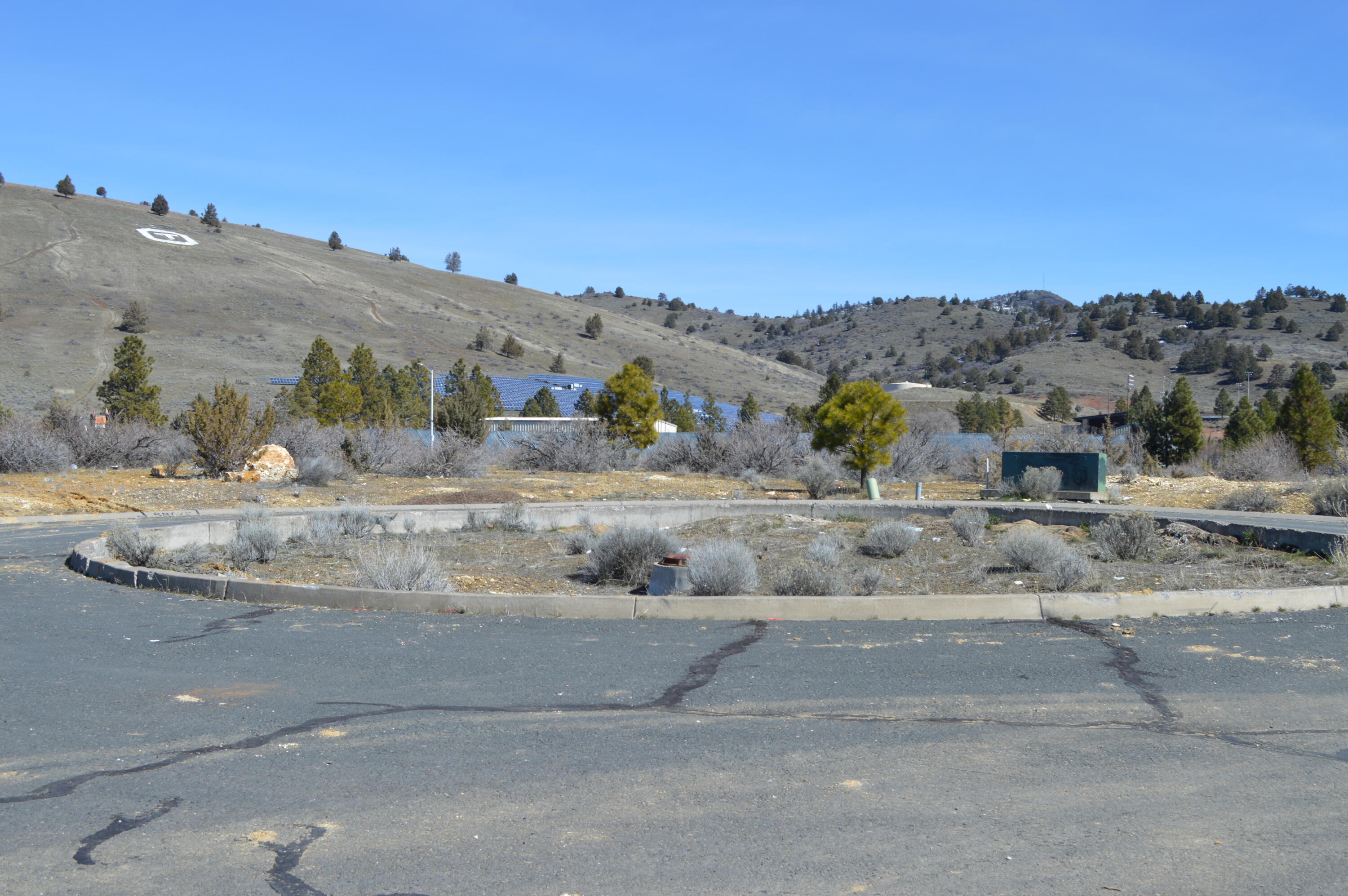 Klamath Falls -College Industrial Park - Commercial Sale