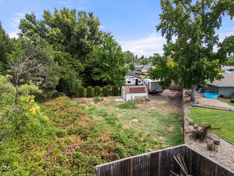 Tiny photo for 95 Donna Way, Central Point, OR 97502 (MLS # 220227293)