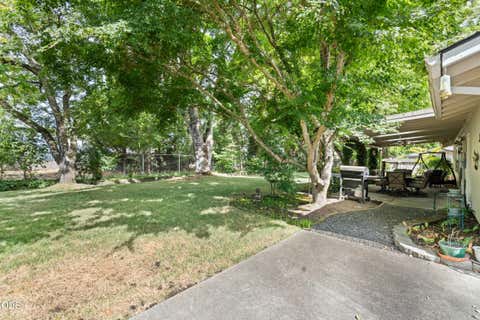 Tiny photo for 95 Donna Way, Central Point, OR 97502 (MLS # 220227293)