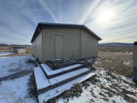 27737 Ford Road Bend OR 97702