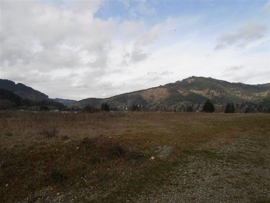 One of 5 lots available. Level with nice views! Area of fine homes. Local bank REO, very easy to work with. All information is deemed accurate, but not verified and is subject to change.