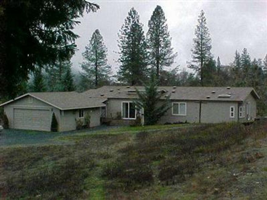 2nd Agent Charley Waddington. Spacious & Beautiful W/Island Kitch, Office, Huge Mstr W/Sitting Rm, Hot Tub, Skylights, Green House, Fenced Garden Area, 10+ Acres Of Meadow & Forest, Rv Hookups For Water & Elec.