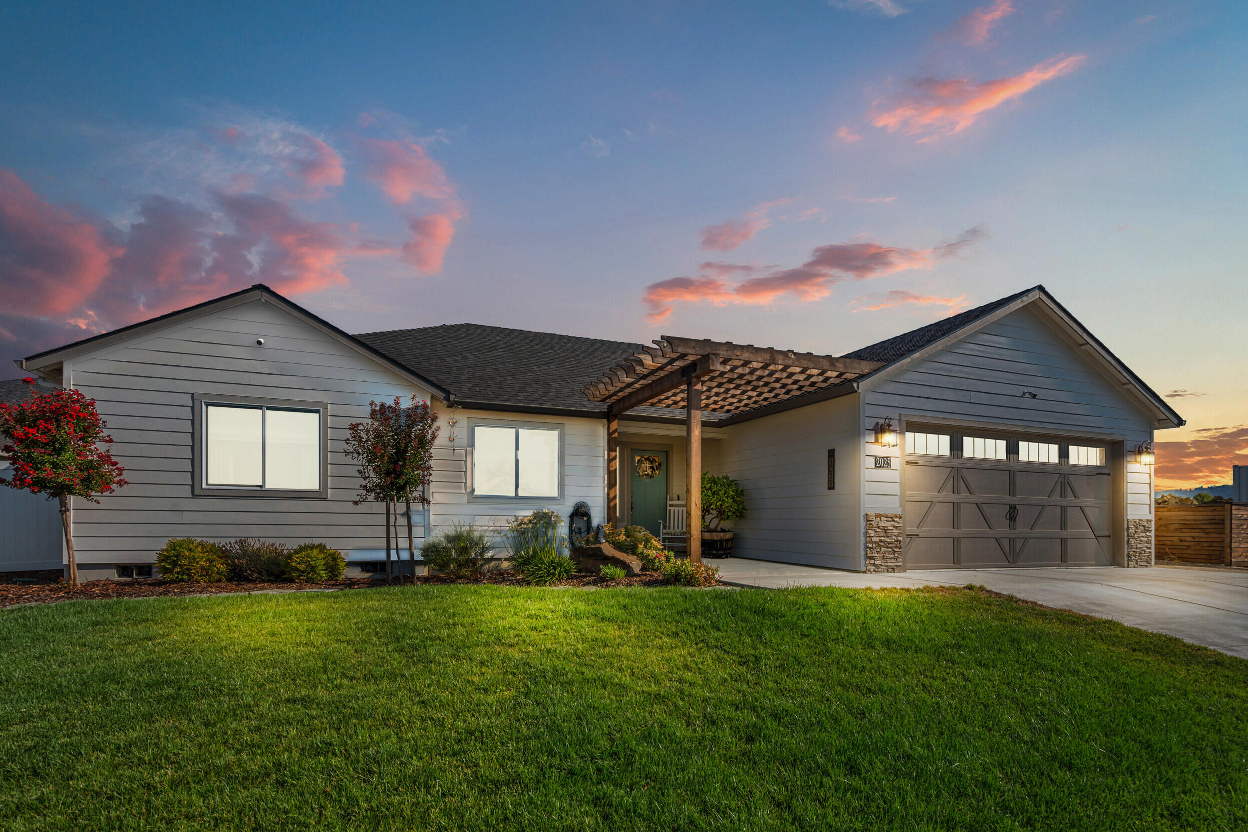 Heights At Hondeleau - Residential