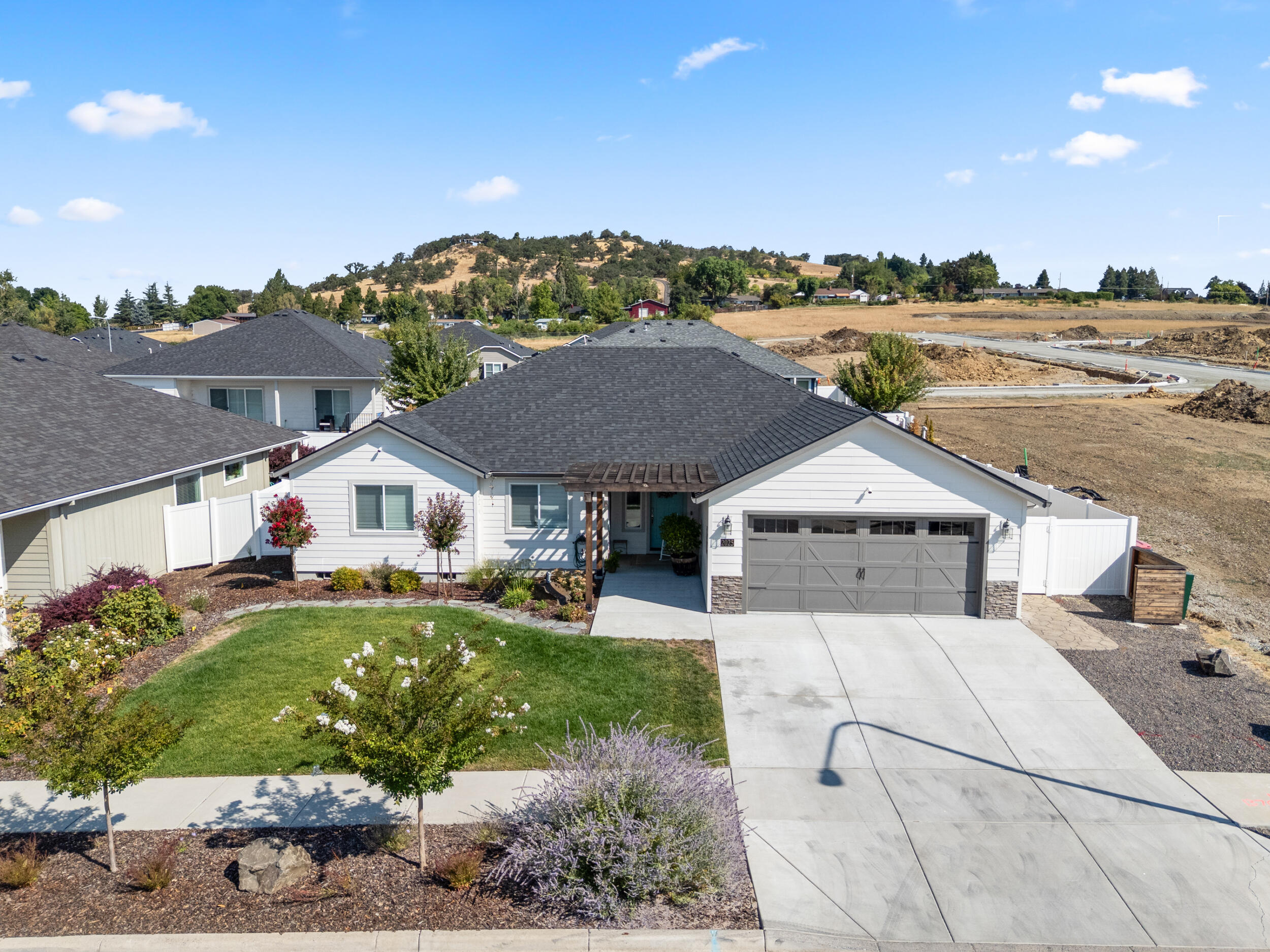 Heights At Hondeleau - Residential