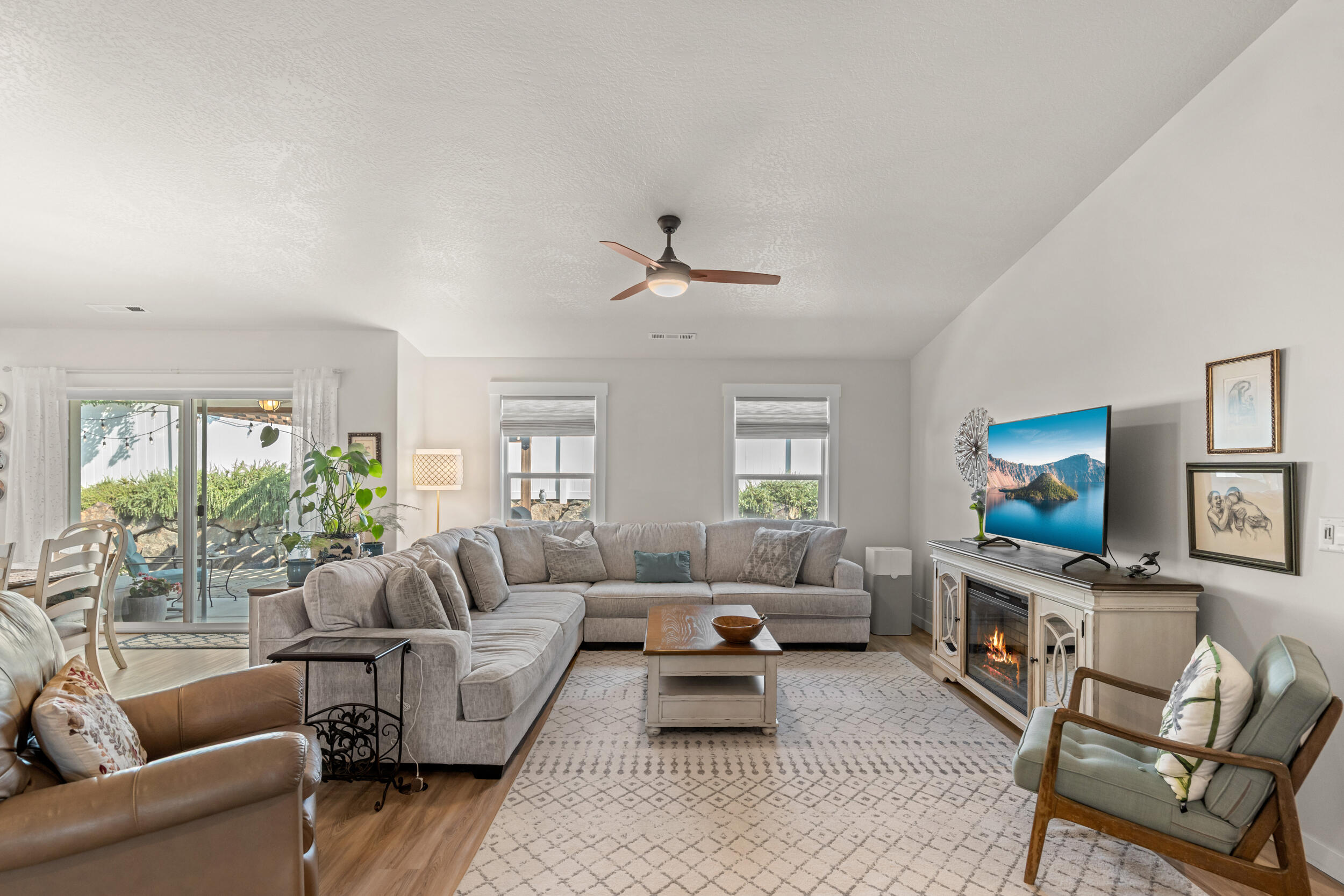 Heights At Hondeleau - Residential