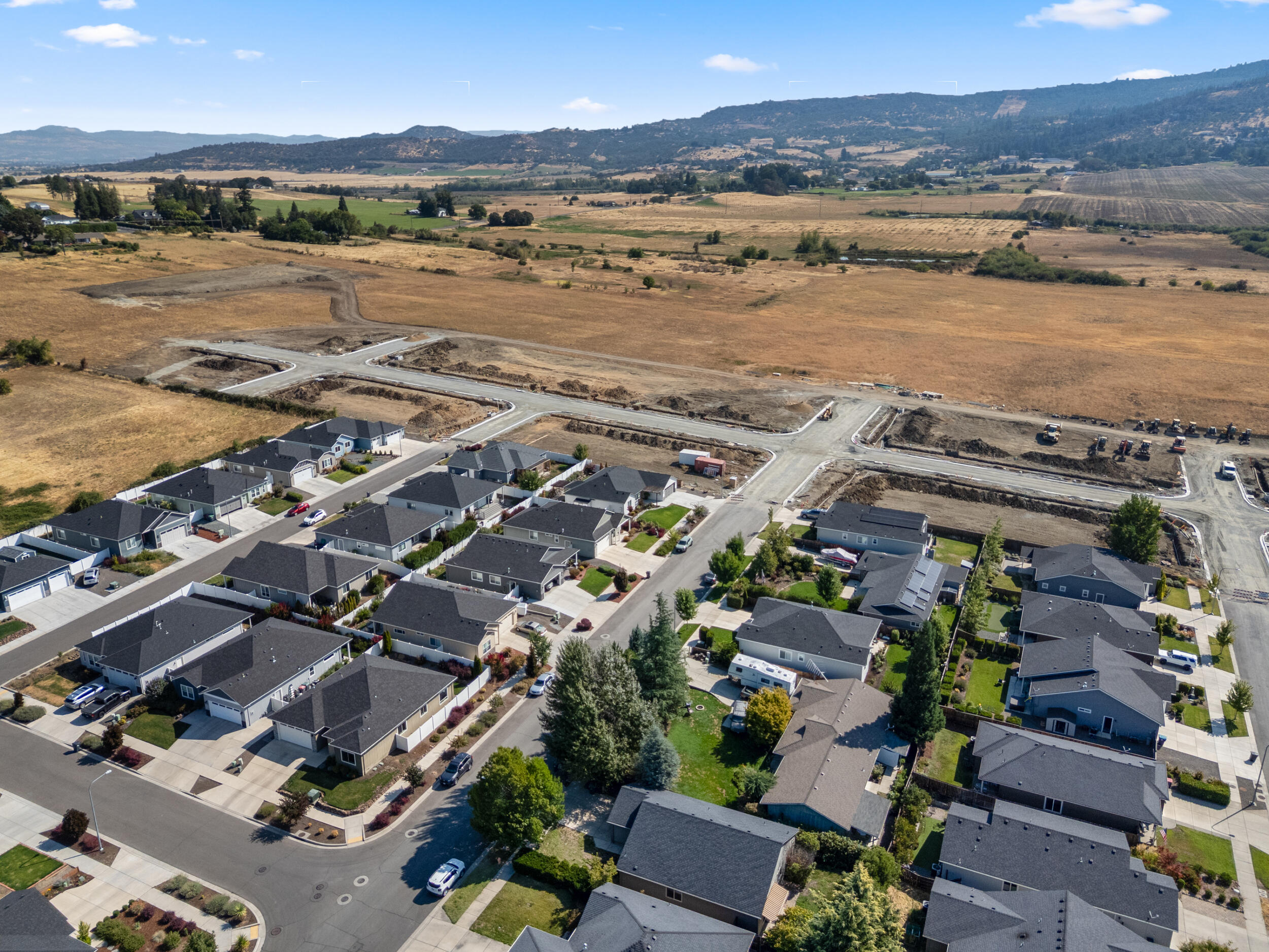 Heights At Hondeleau - Residential