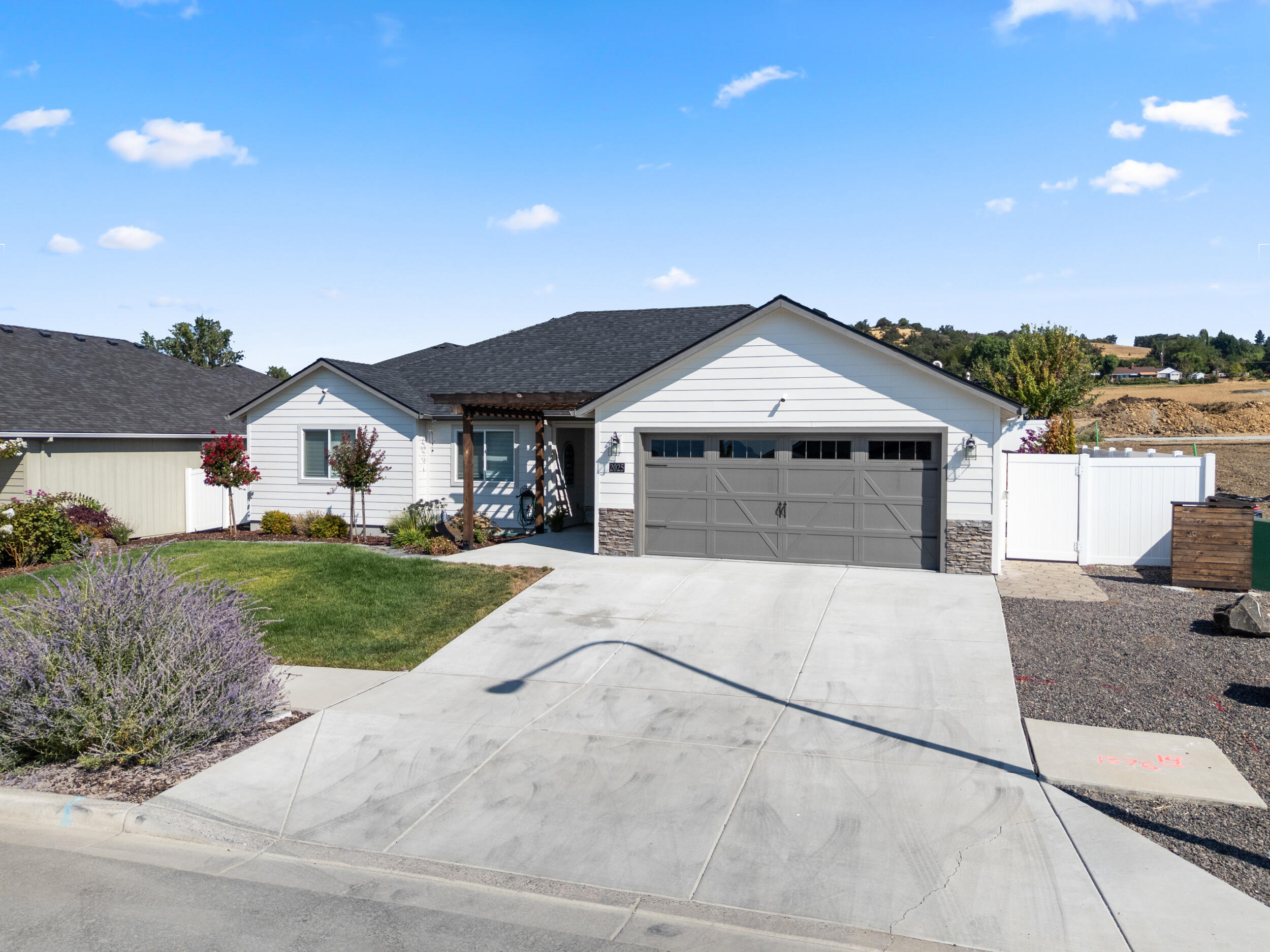 Heights At Hondeleau - Residential