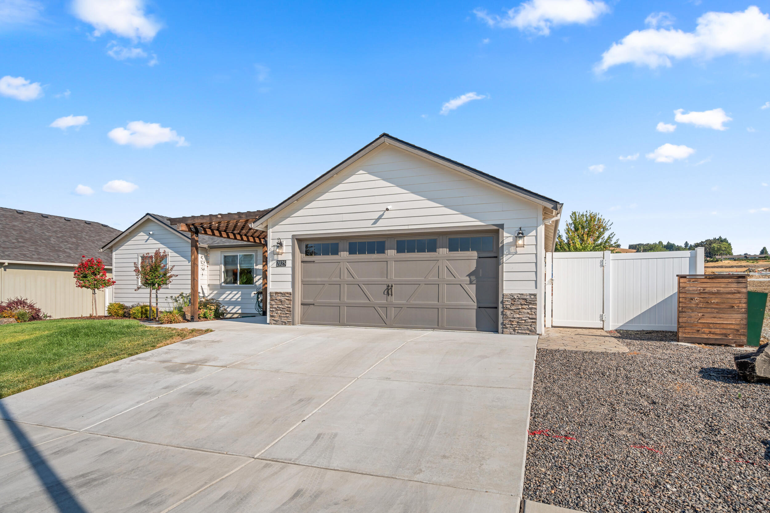 Heights At Hondeleau - Residential