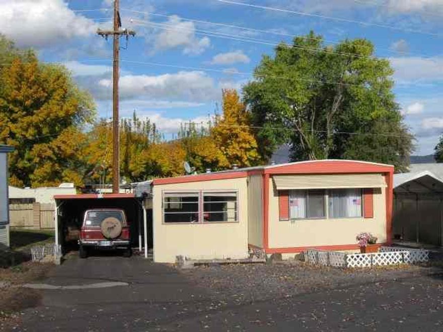 Space Rent $260 Includes Water & Sewer. Buyer Needs Park Approval Prior To Close Of Escrow.