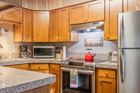 Tiny photo for 13641 Shad Bush #RR37, Black Butte Ranch, OR 97759 (MLS # 220221076)