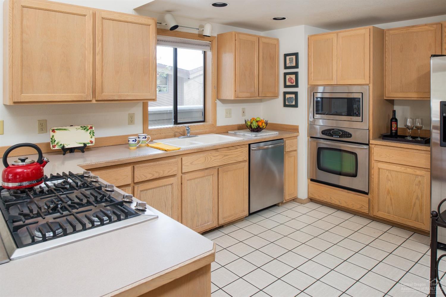 Fairway Crest Village - Residential