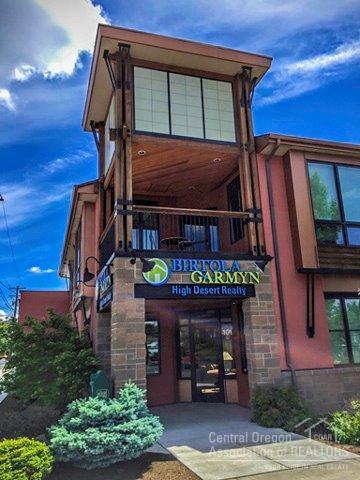 Center - Commercial Sale