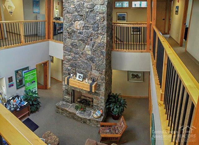 Center - Commercial Sale