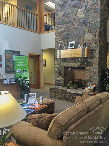 Center - Commercial Sale