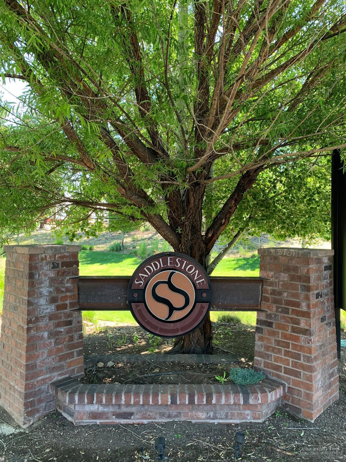 SaddleStone - Residential