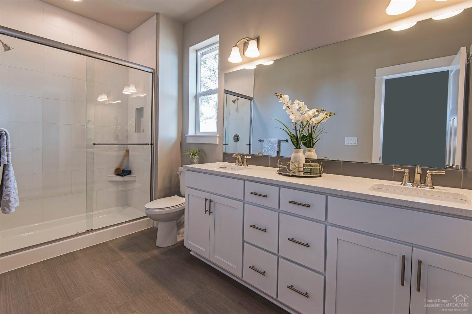 SaddleStone - Residential