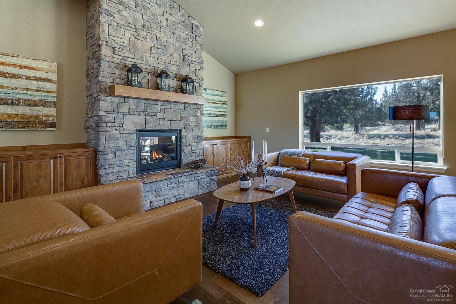 Eagle Crest - Residential