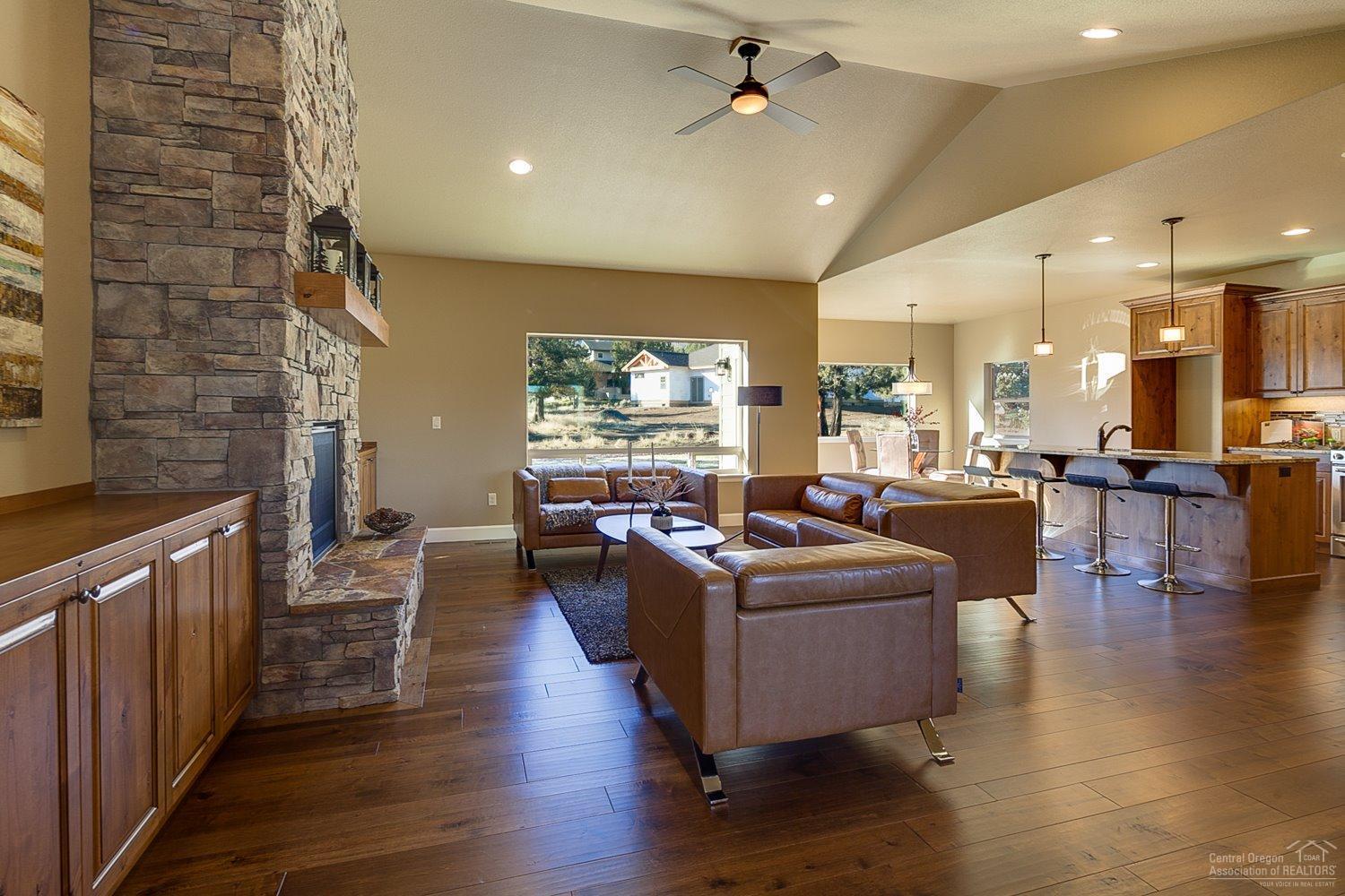 Eagle Crest - Residential