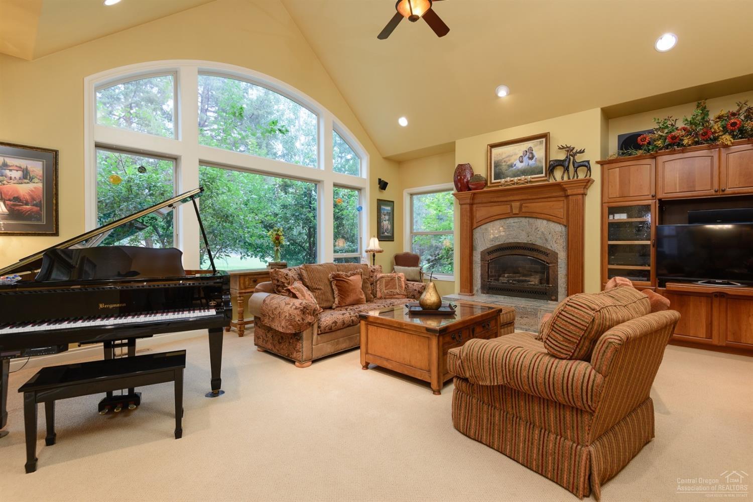 Awbrey Glen - Residential