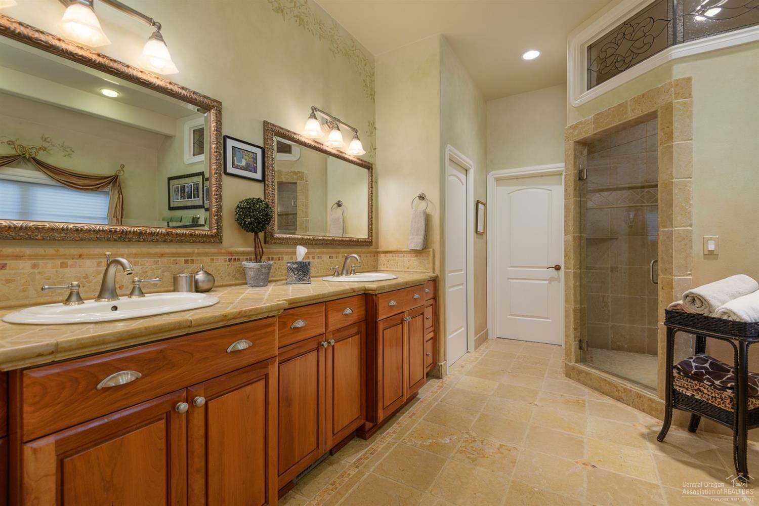 Awbrey Glen - Residential