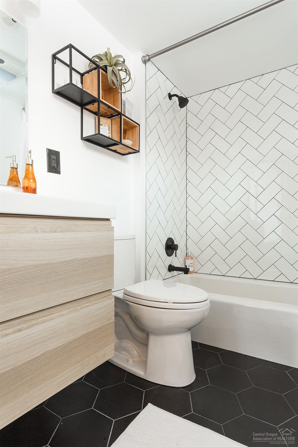 Hiatus - Residential