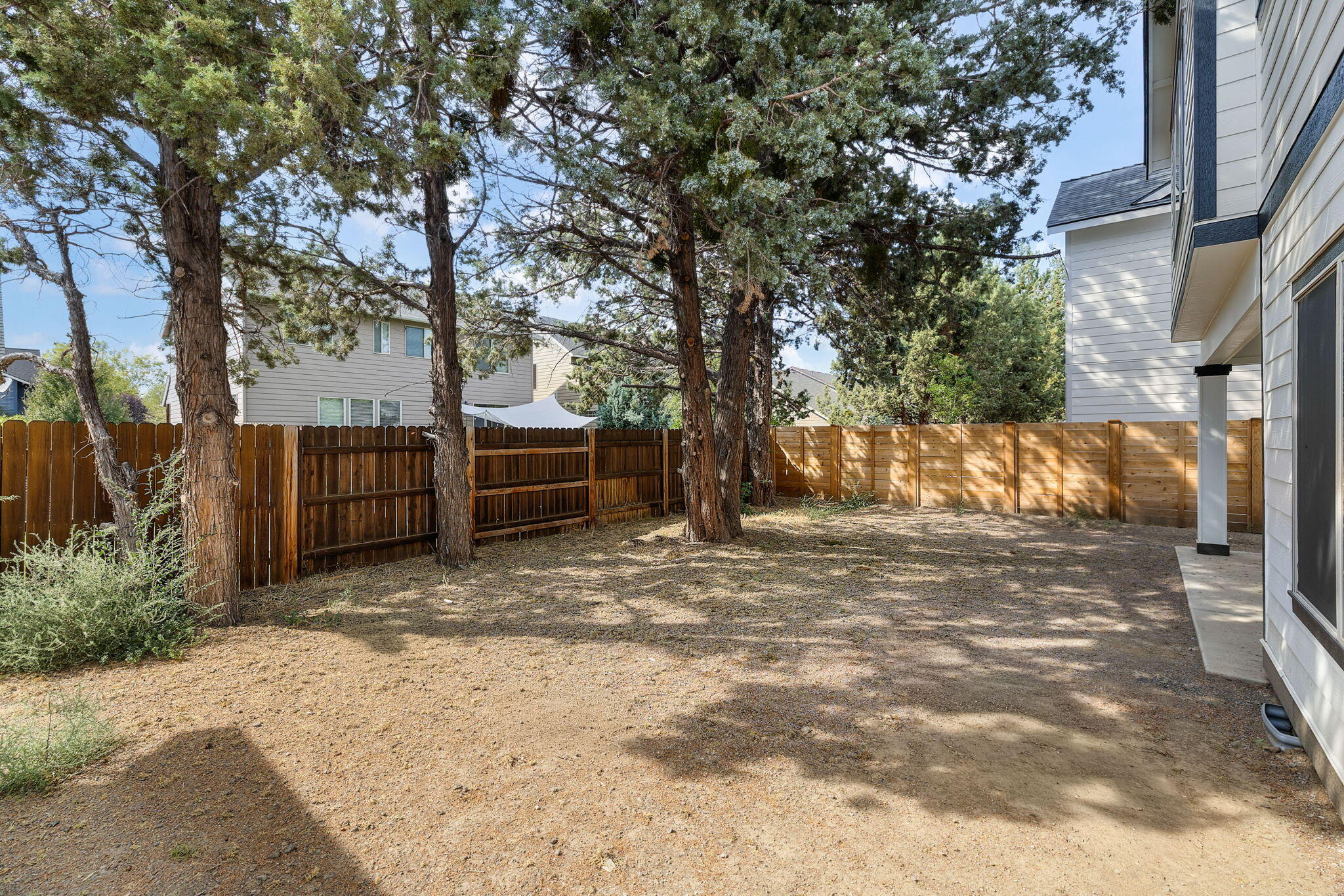 61467 Kobe Street 344