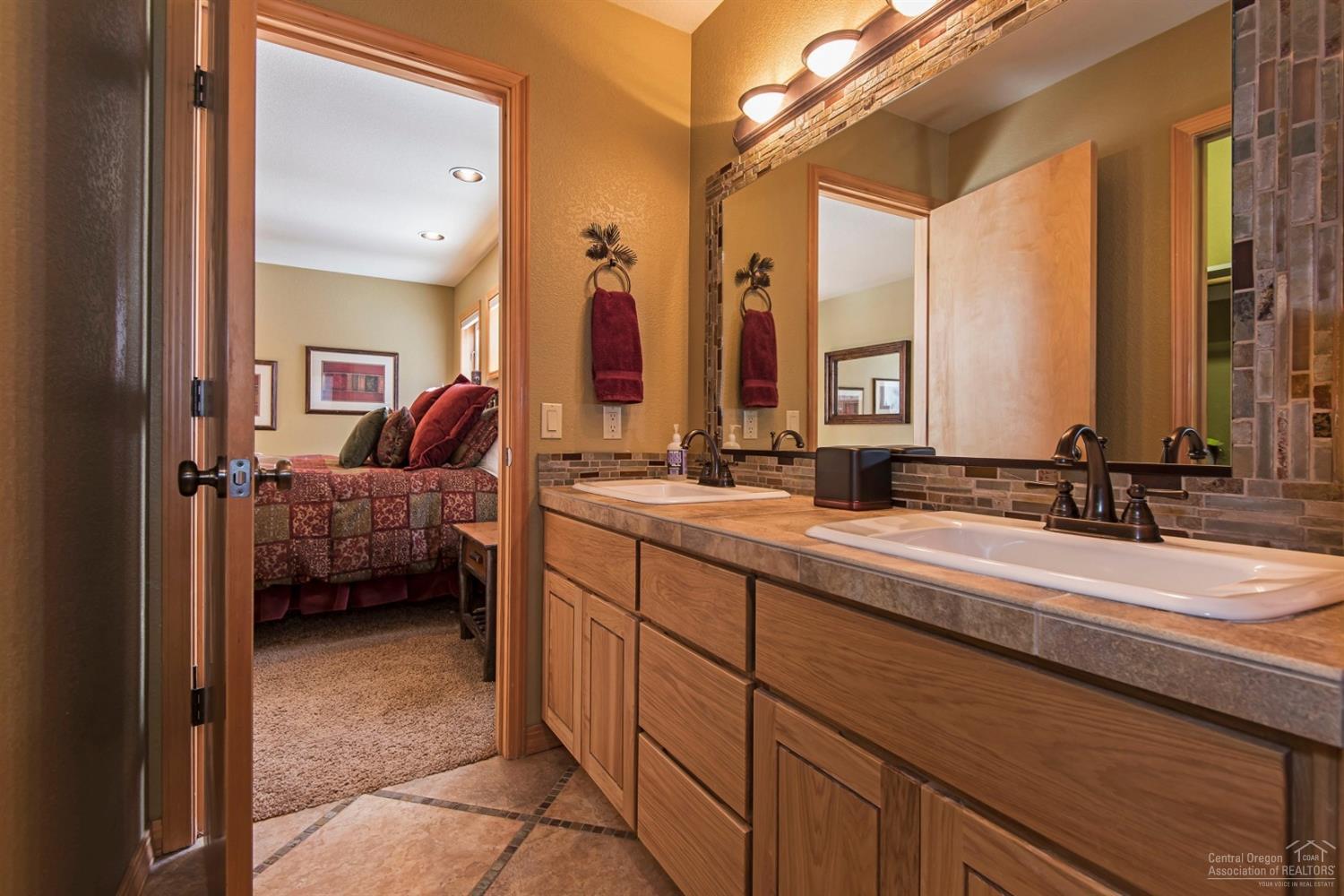 Fairway Point Villag - Residential