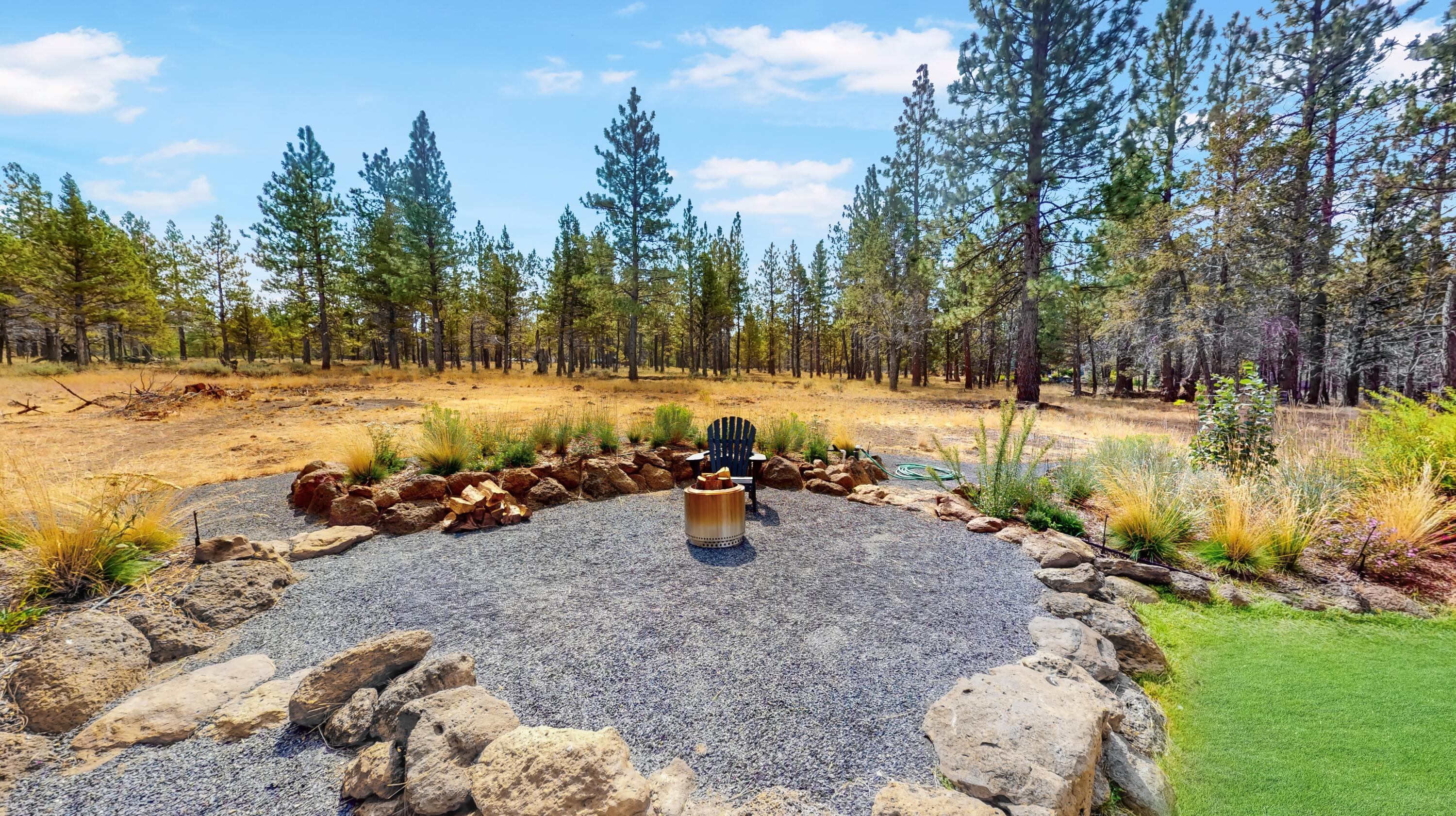 Panoramic View Est - Residential