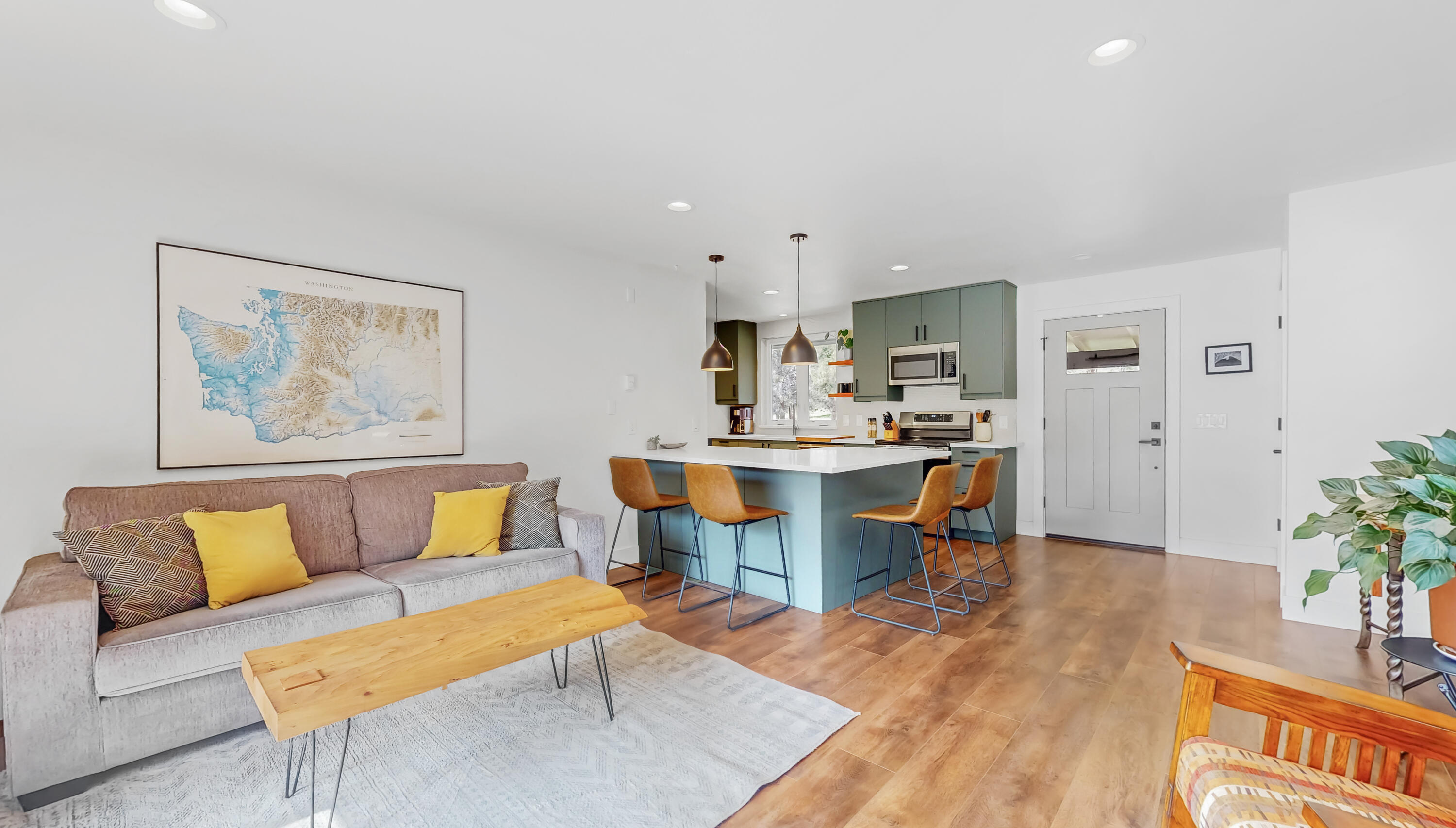 Panoramic View Est - Residential