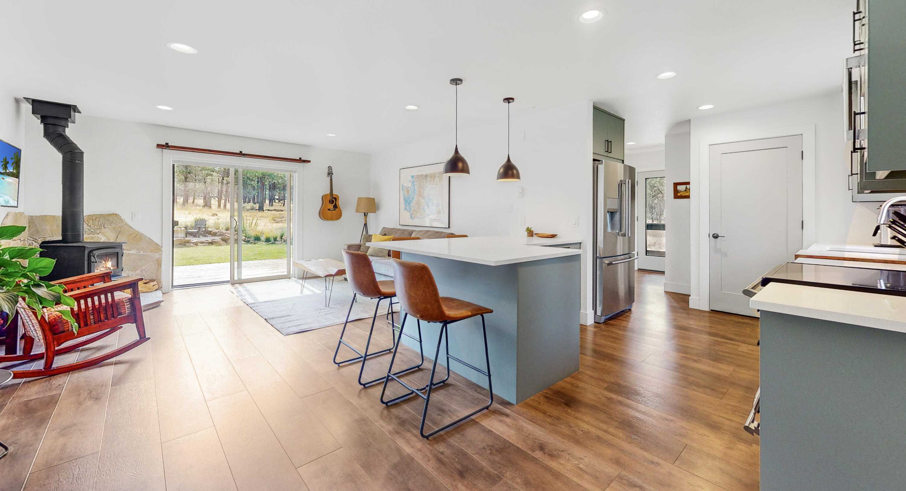 Panoramic View Est - Residential