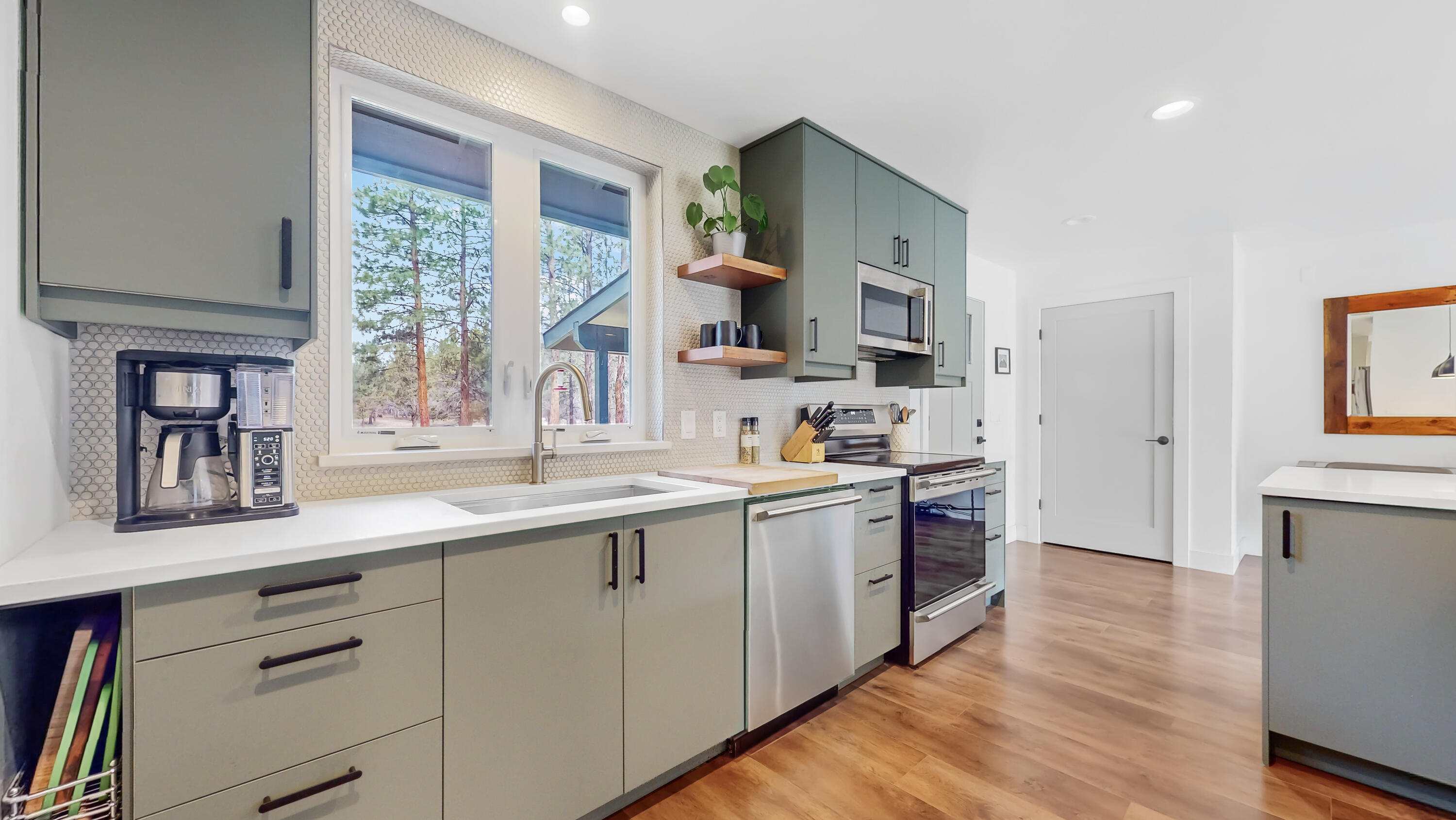 Panoramic View Est - Residential