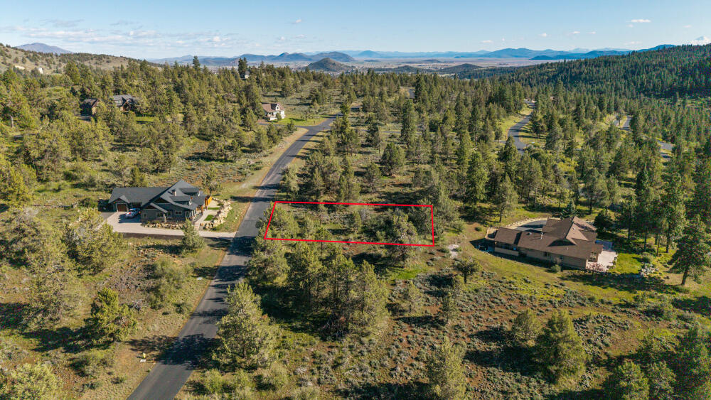 856 Beattys Butte Drive