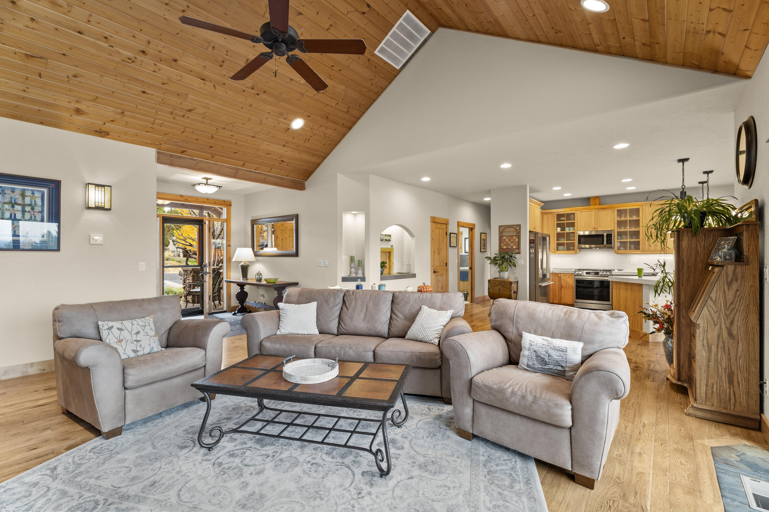 Eagle Crest - Residential